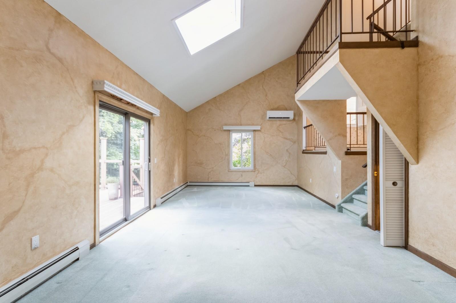 Fishkill, New York 12524, United States, 2 Bedrooms Bedrooms, ,2 BathroomsBathrooms,Residential,Active,186793