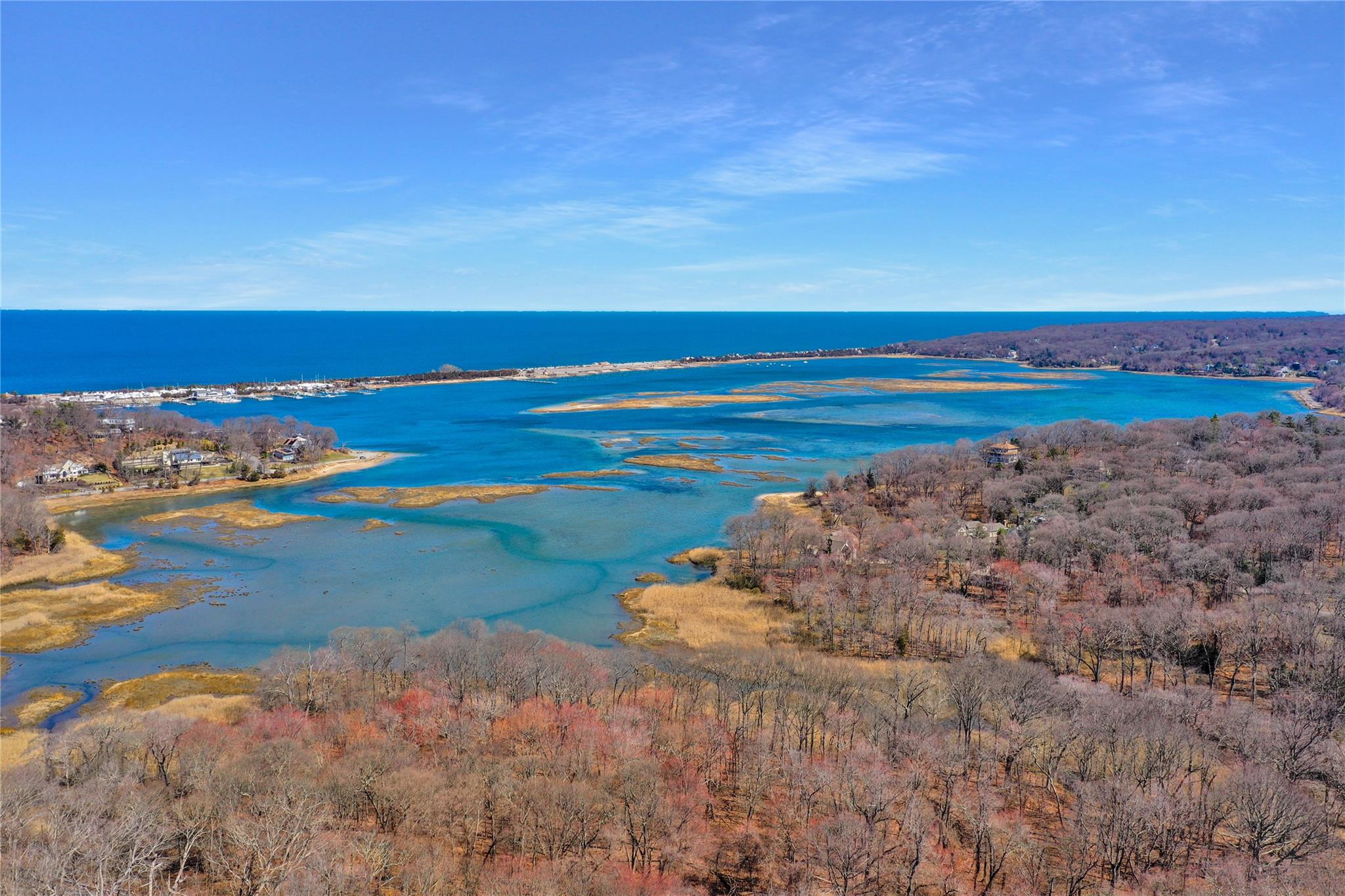 49 Rockledge Path, Port Jefferson, New York image 4