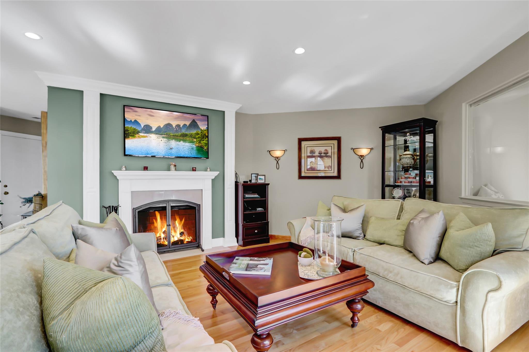 49 Rockledge Path, Port Jefferson, New York image 11