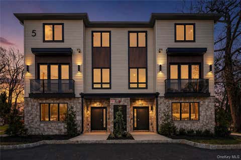 Condo For Sale - 5 Mirror Lake Road #201<br/> Spring Valley, NY 10977