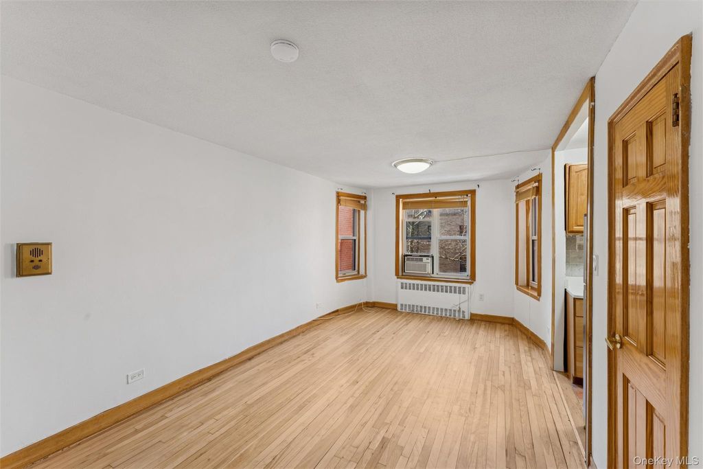 Photo of 33-35 81 Street #4A, Jackson Heights, NY 11372 (MLS # 1024247)