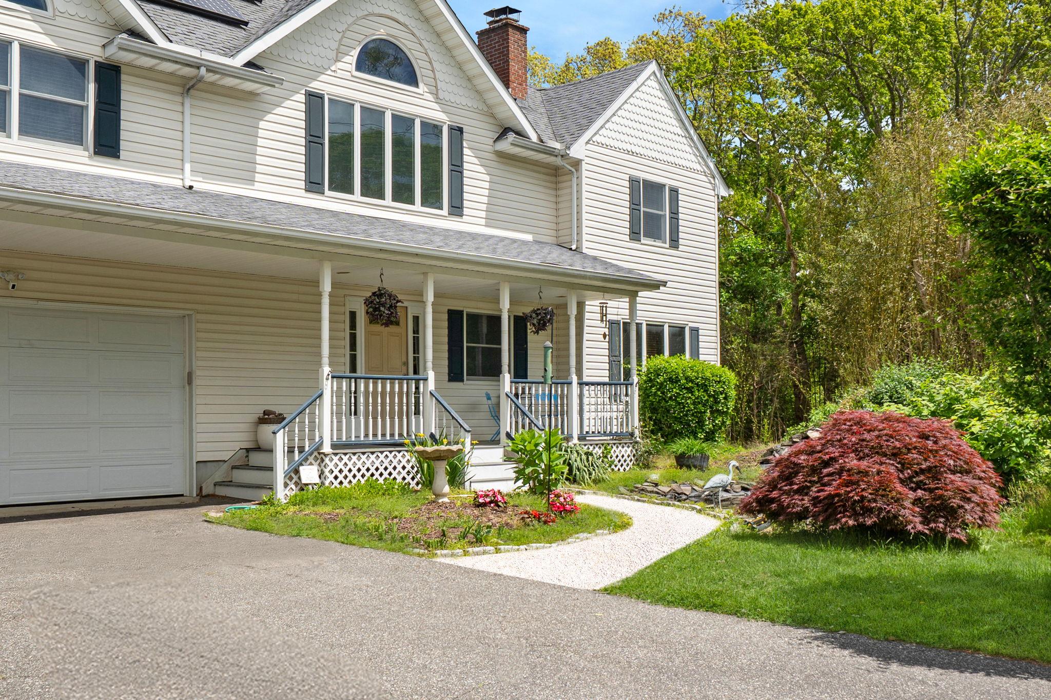 106 S Country Road, Westhampton Beach, New York image 2