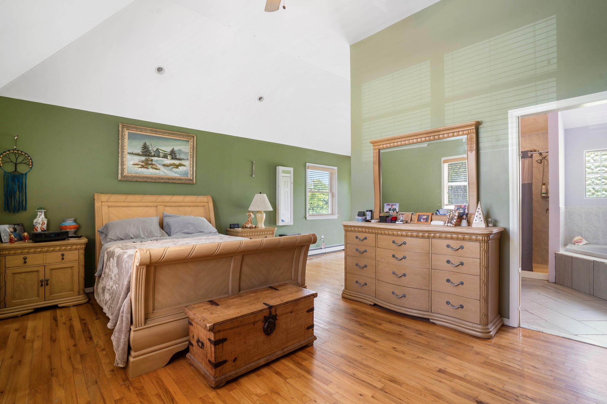 106 S Country Road, Westhampton Beach, New York image 15