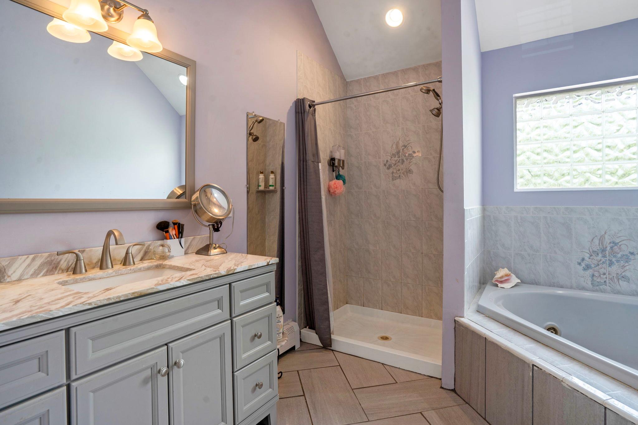 106 S Country Road, Westhampton Beach, New York image 17