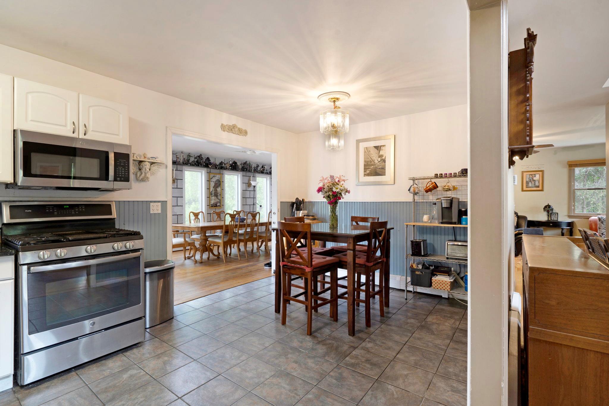 106 S Country Road, Westhampton Beach, New York image 13