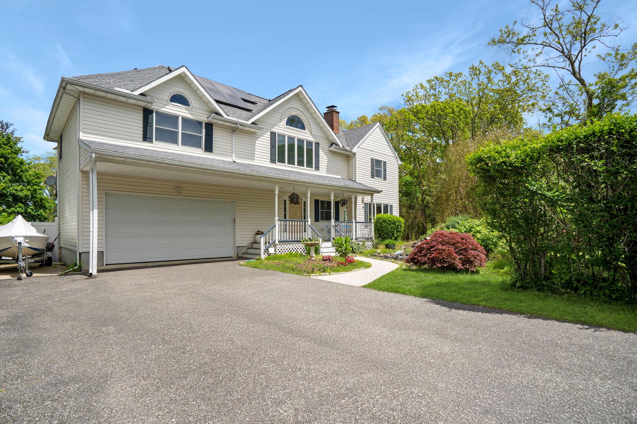 106 S Country Road, Westhampton Beach, New York image 1