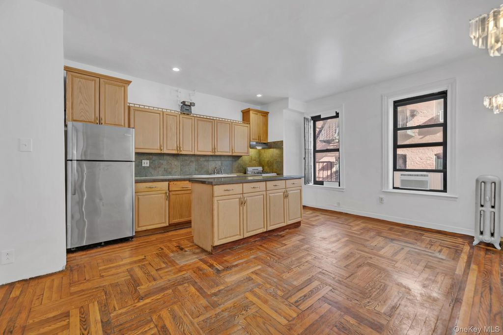Photo of 828 Gerard Avenue #2D, Bronx, NY 10451 (MLS # 964766)