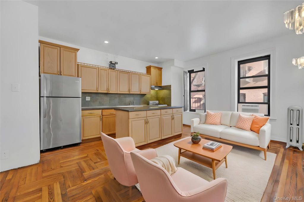 Photo of 828 Gerard Avenue #2D, Bronx, NY 10451 (MLS # 964766)