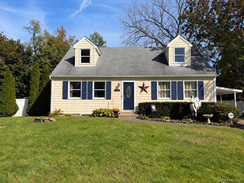 Photo of 173 Diana Drive, Mastic Beach, NY 11951 (MLS # 1066840)