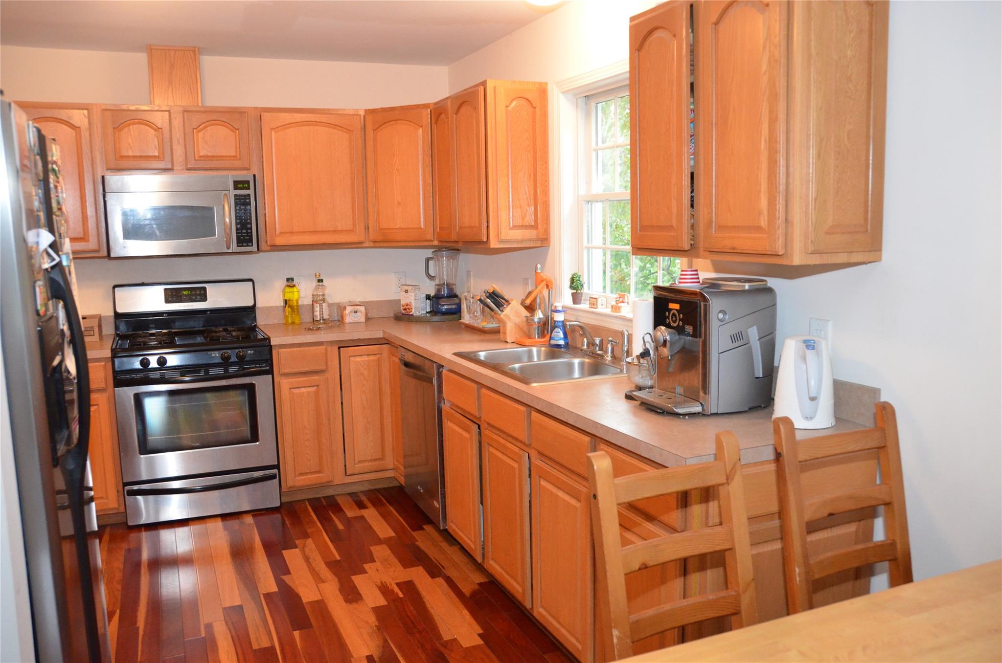 Rental Property at Purchase Street A, Rye, New York - Bedrooms: 2 
Bathrooms: 2 
Rooms: 5  - $3,800 MO.