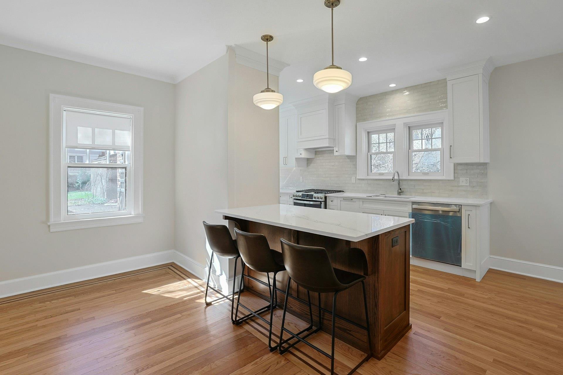 10 Robins Road