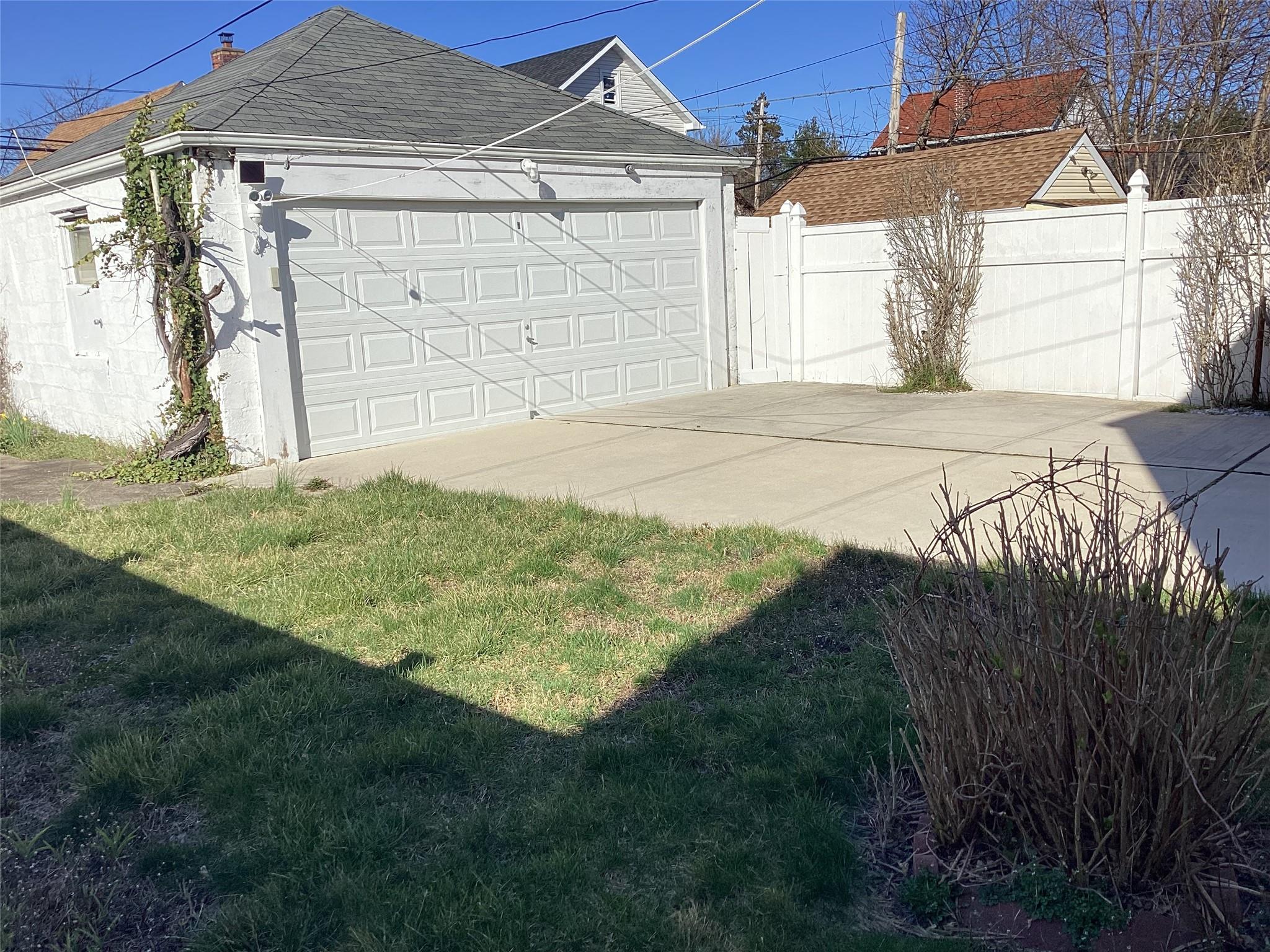 22117 Murdock Avenue, Queens Village, New York image 20