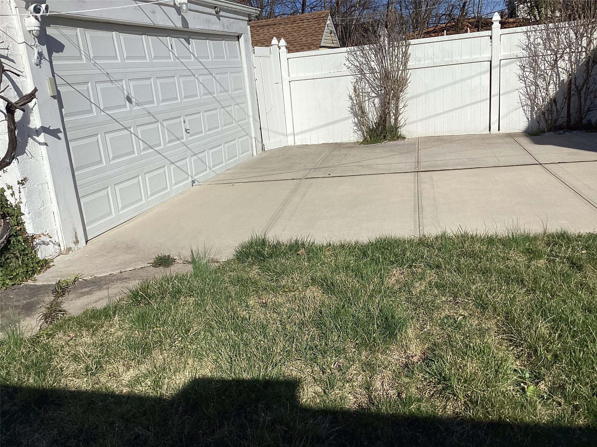 22117 Murdock Avenue, Queens Village, New York image 19