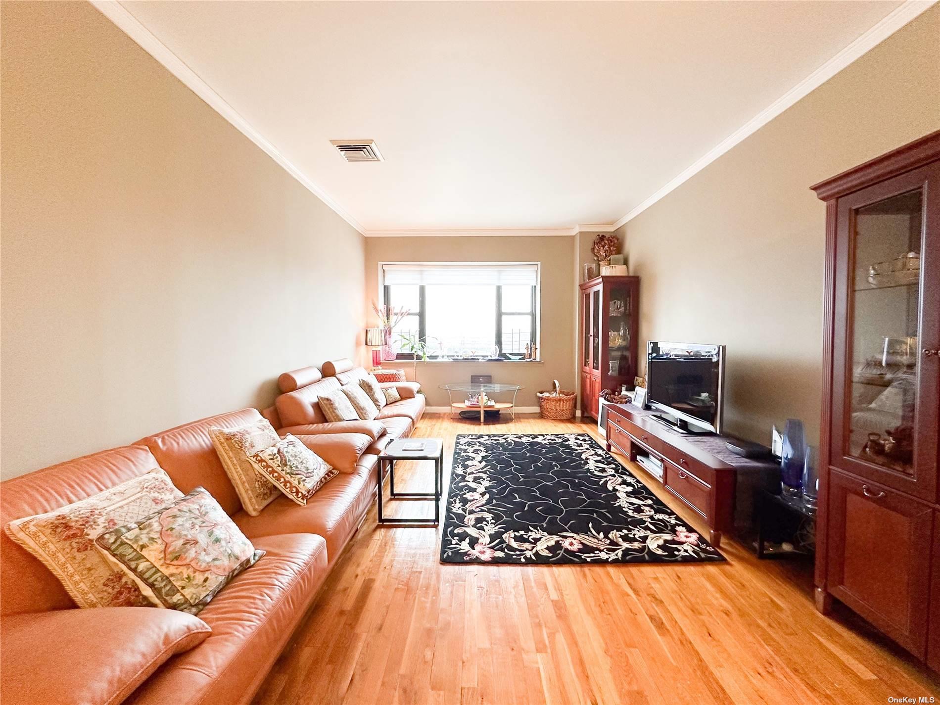 62-10 Woodside Avenue #311, Woodside, New York image 3