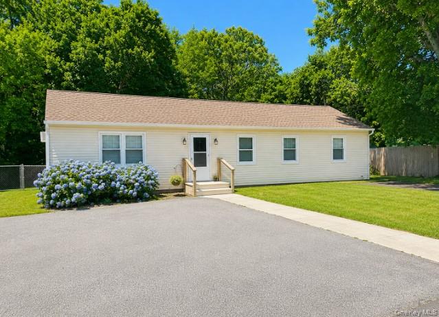 Photo of 14 Shorehaven Boulevard, Ronkonkoma, NY 11779 (MLS # 1021480)