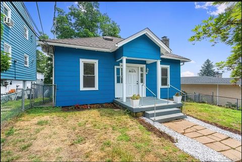 Homes For Sale - 433 Elm Street<br/> Port Chester, NY 10573