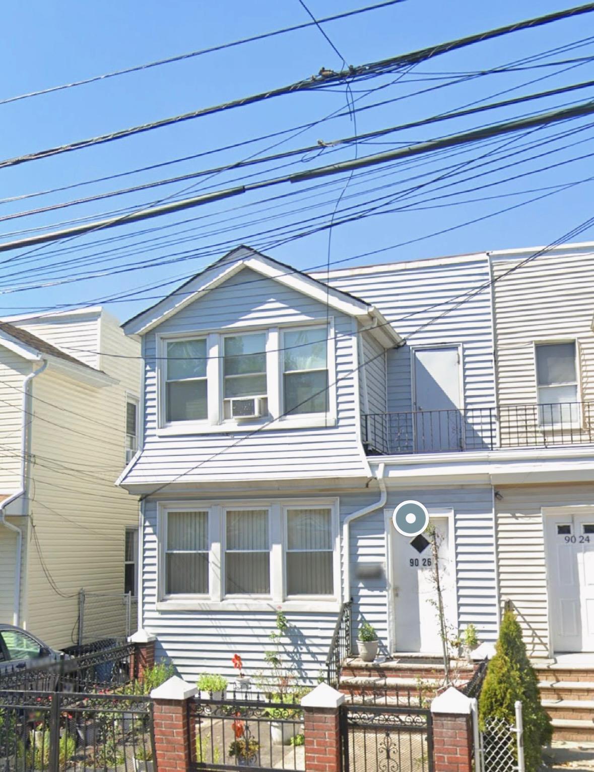Rental Property at 185th Street 2nd Floor, Hollis, Queens, NY - Bedrooms: 3 
Bathrooms: 1 
Rooms: 6  - $3,100 MO.