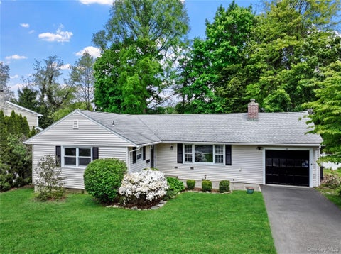Homes For Sale - 88 Heatherdell Road<br/> Ardsley, NY 10502