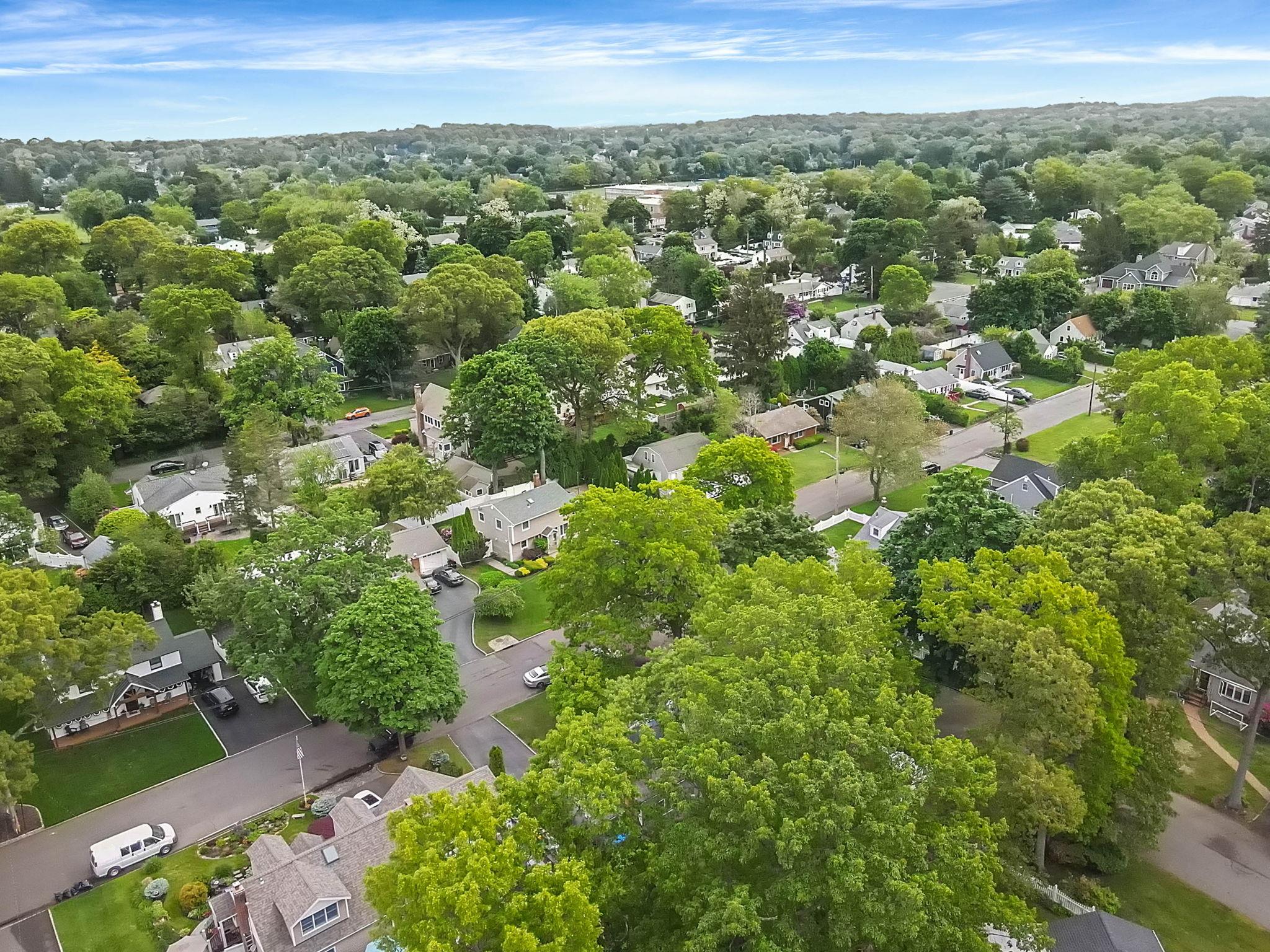 23 Chester Street, East Northport, New York image 34