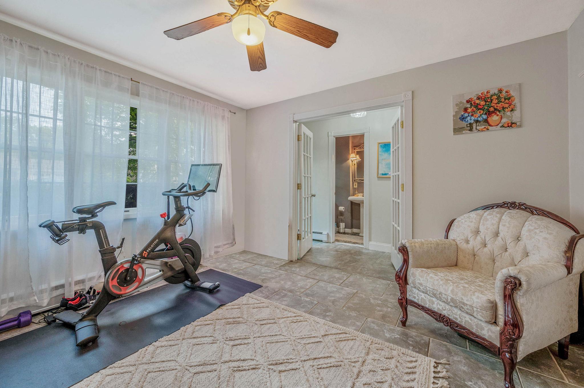 23 Chester Street, East Northport, New York image 6