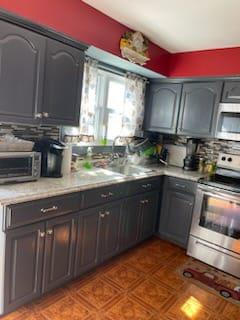 19 W 11 Street