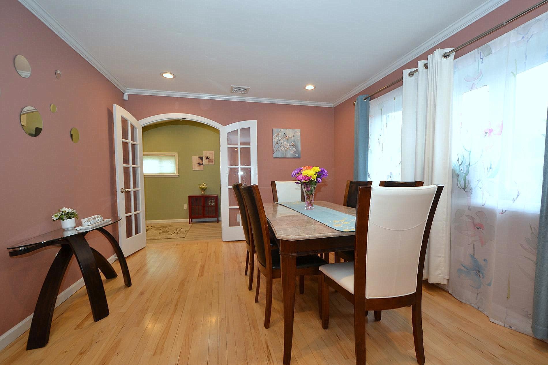 608 Amsterdam Avenue, East Patchogue, New York image 8