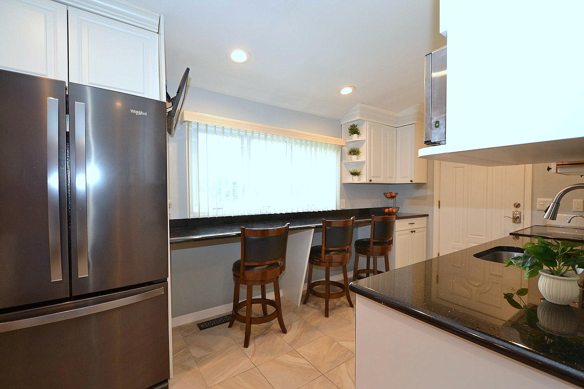 608 Amsterdam Avenue, East Patchogue, New York image 5