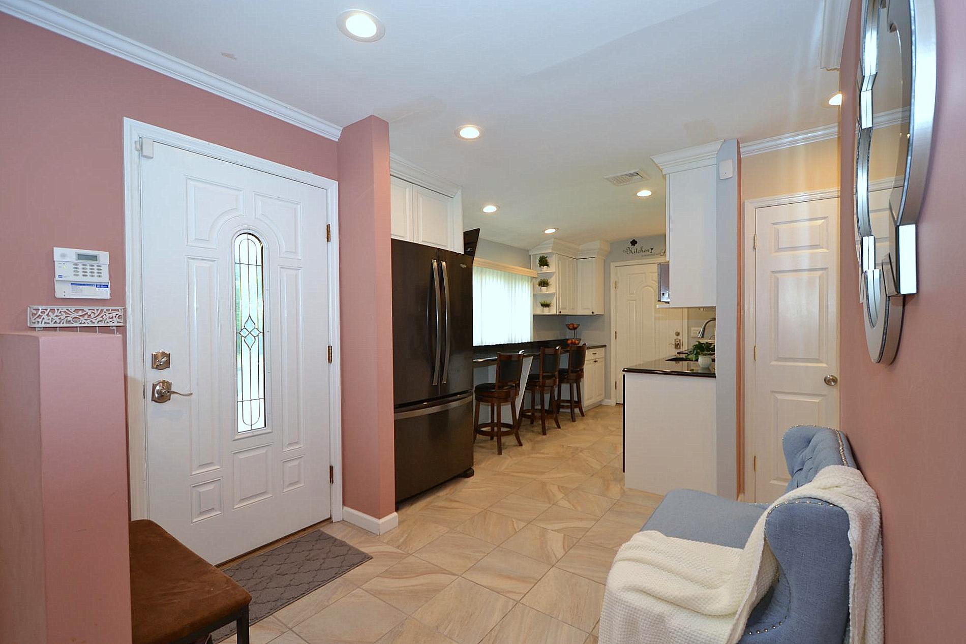 608 Amsterdam Avenue, East Patchogue, New York image 10