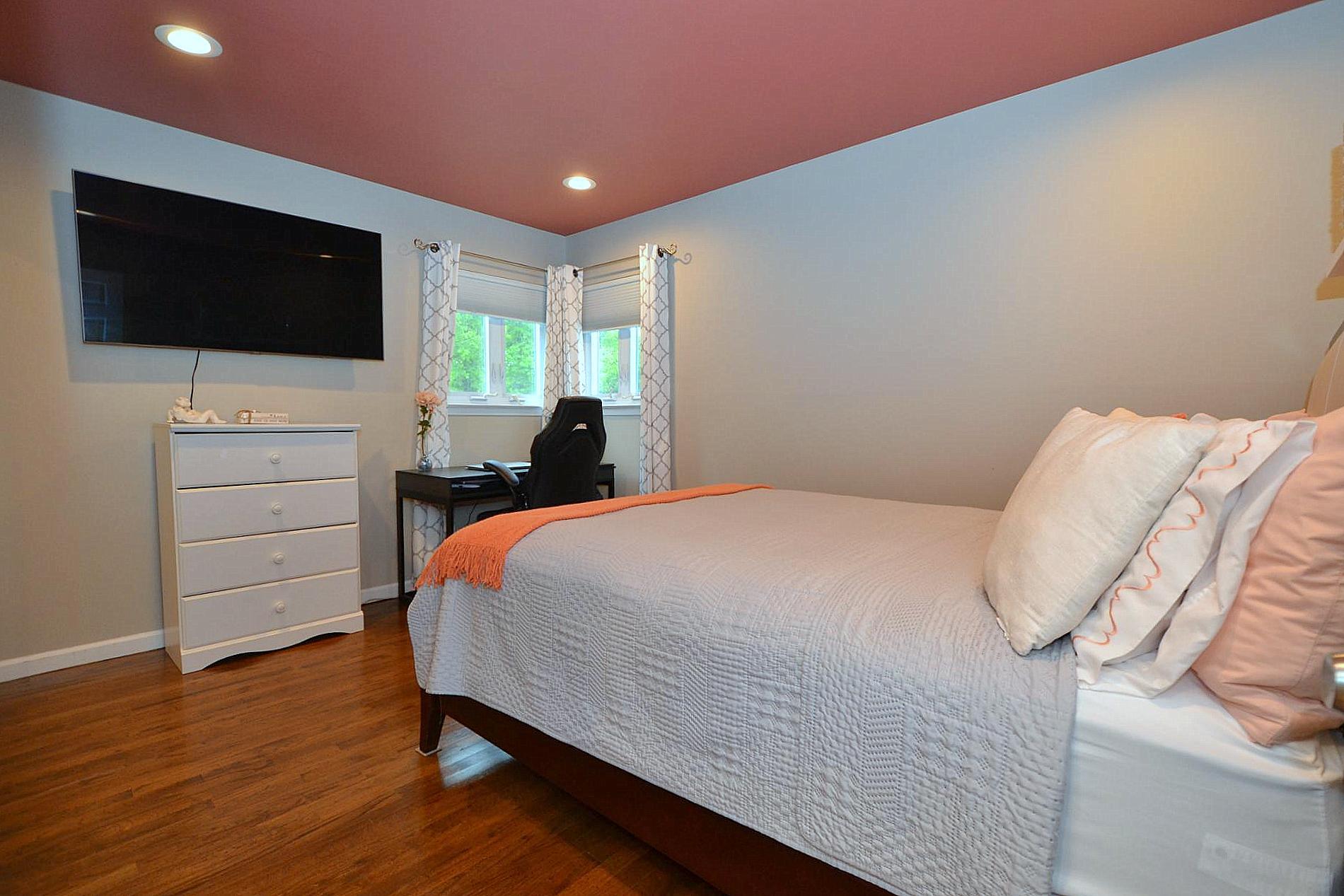 608 Amsterdam Avenue, East Patchogue, New York image 16