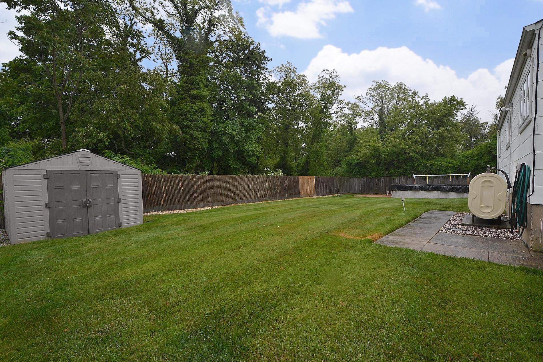 608 Amsterdam Avenue, East Patchogue, New York image 22