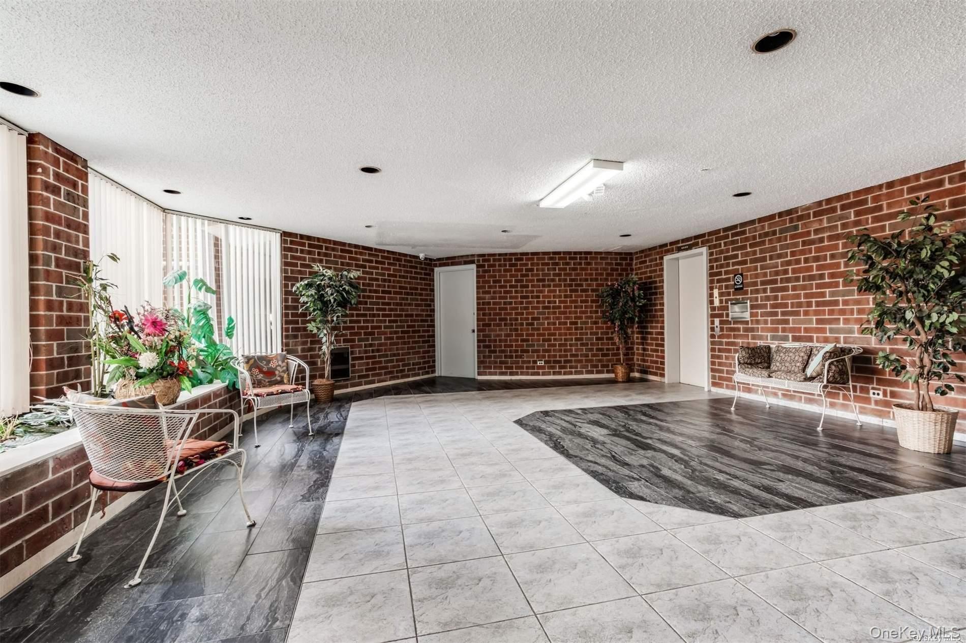 380 Fulton Street M2
