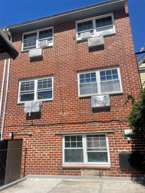 97-10 43 Avenue Corona NY 11368