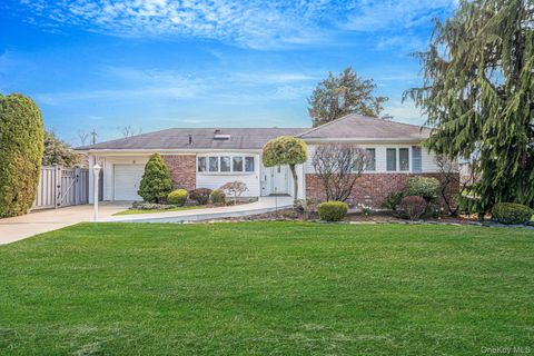 2 Rhonda Lane Farmingdale NY 11735