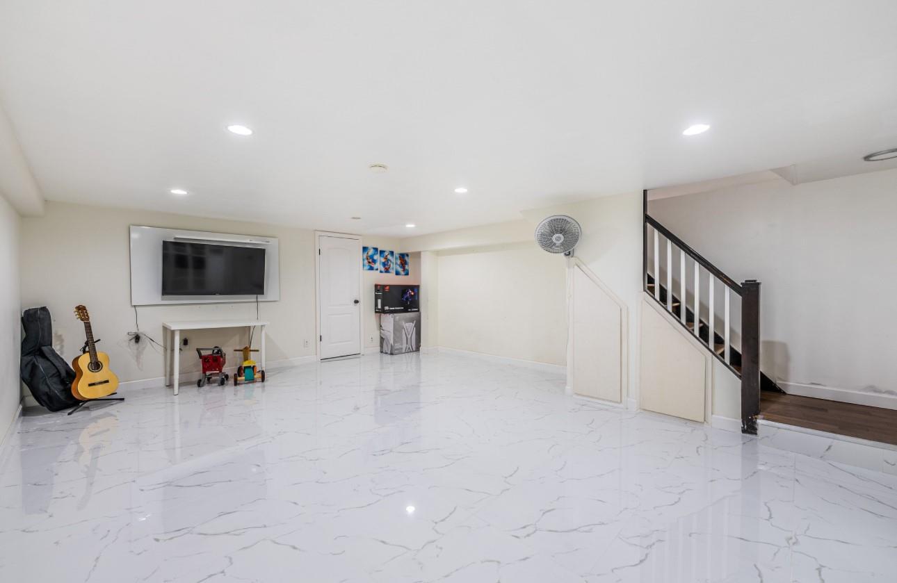 5326 207th Street, Bayside, New York image 34