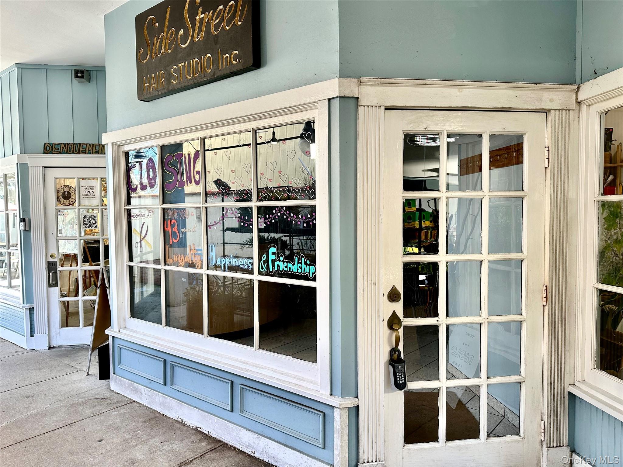 579 Warburton Avenue