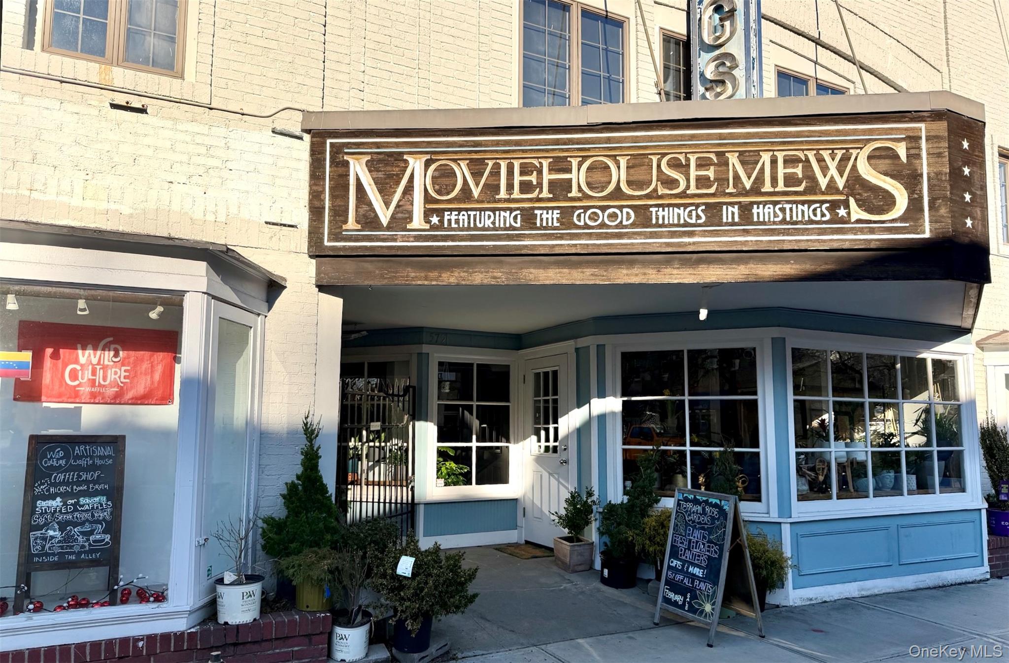 579 Warburton Avenue