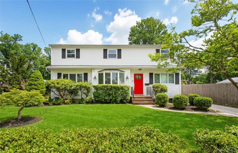 21 Innis Avenue Ronkonkoma NY 11779