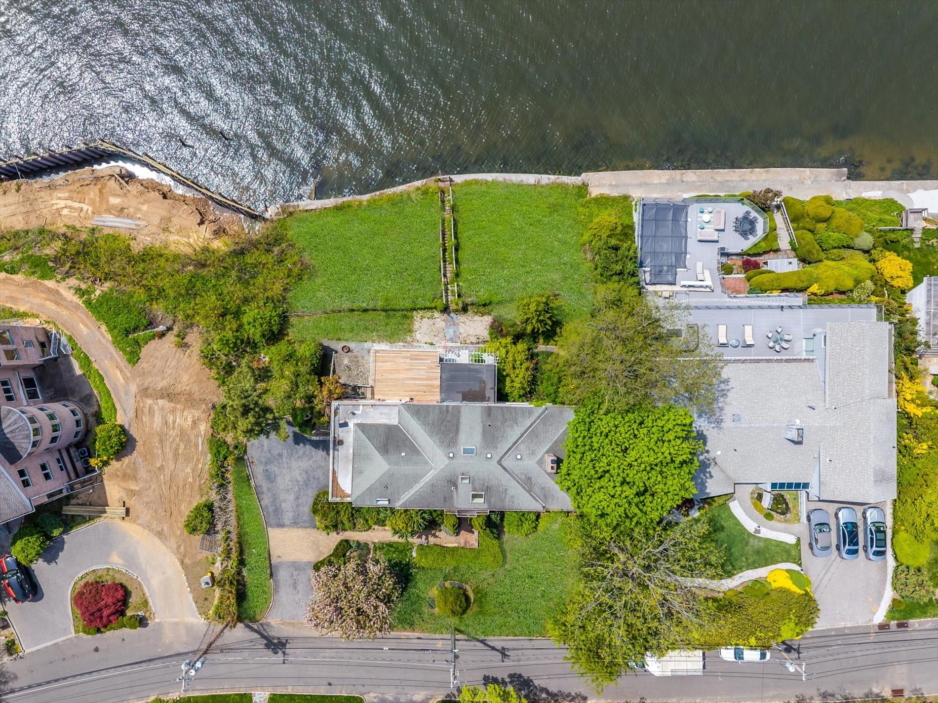 22 Shorecliff Place, Great Neck, New York image 22