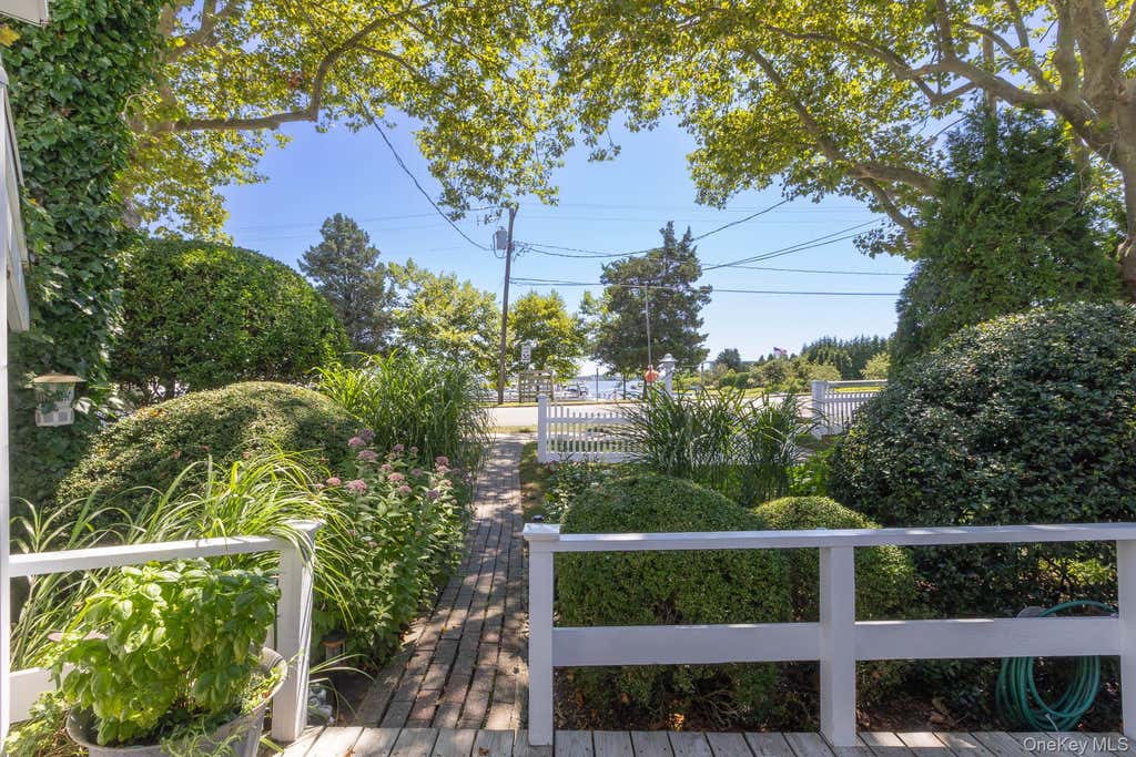 Photo of 35 Library Ave. AVE #8 T, Westhampton Beach, NY 11978 (MLS # 1039840)