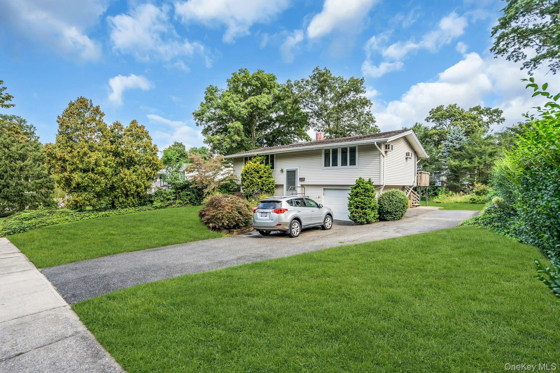 23 Redleaf Lane