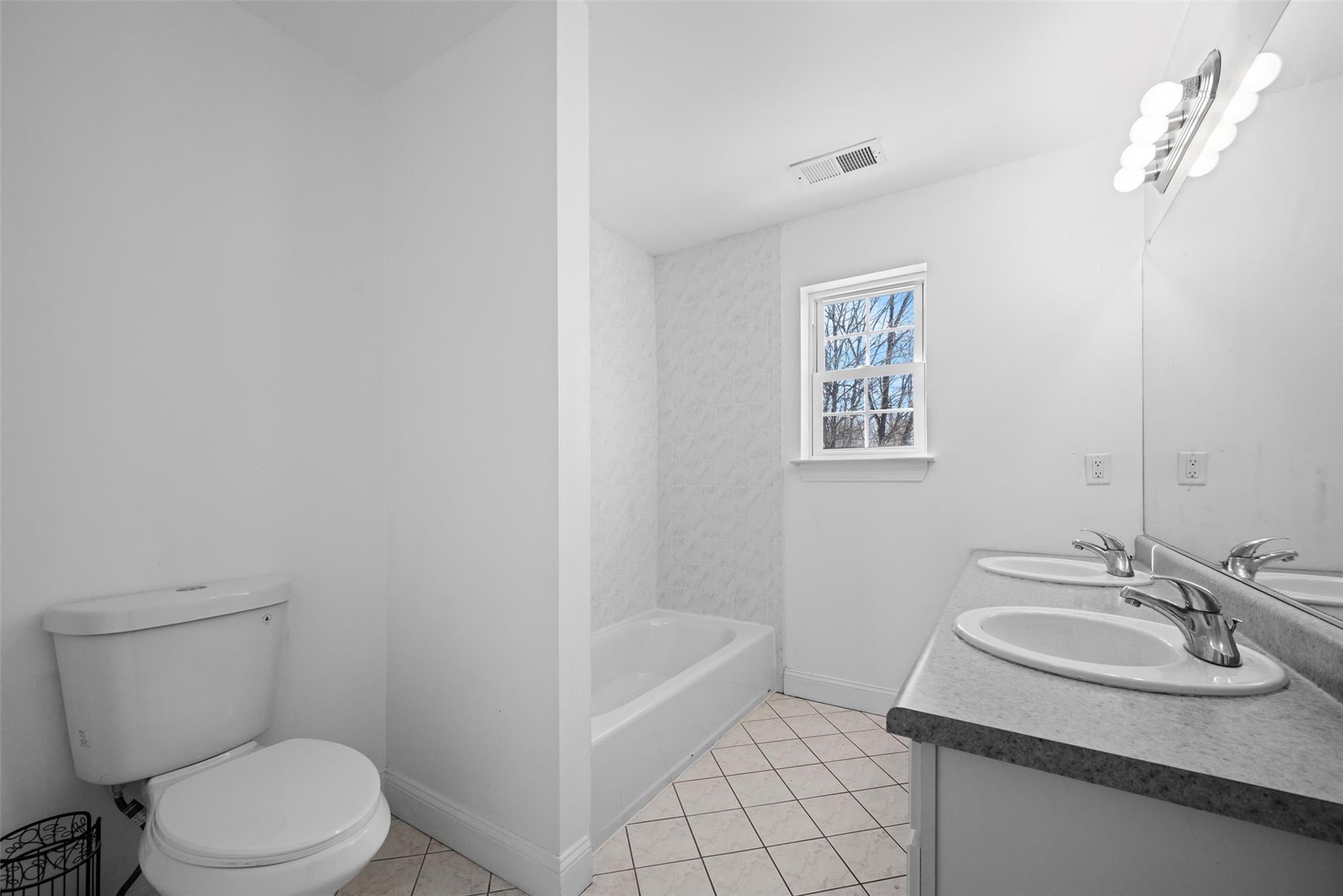 8 Country Woods Drive, Chesterfield, New York image 34