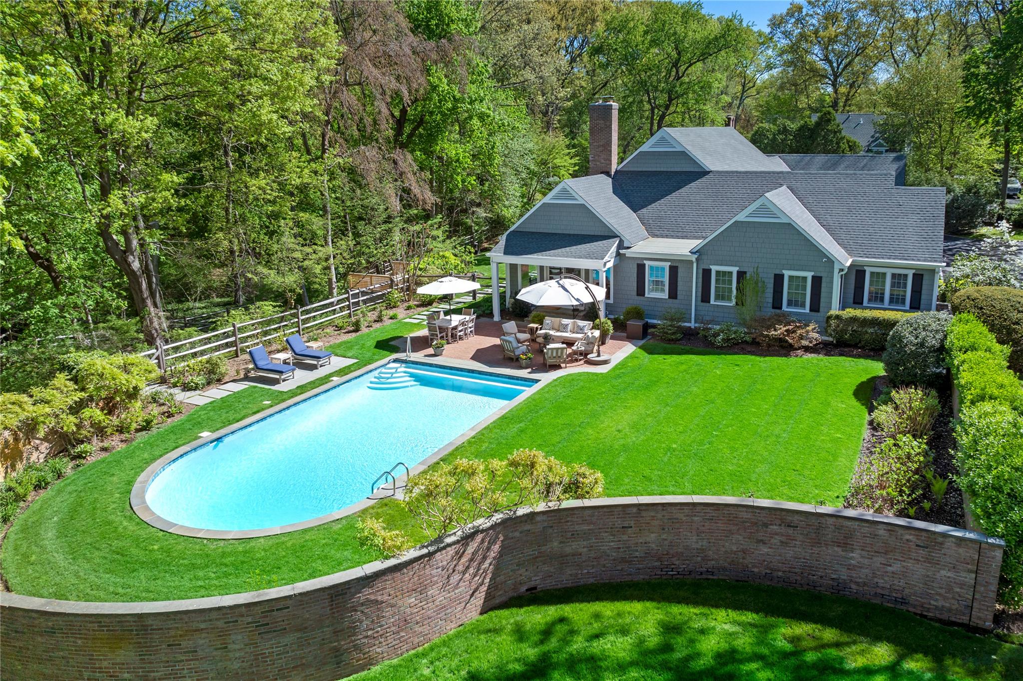 18 Matinecock Farms Road, Glen Cove, New York image 3