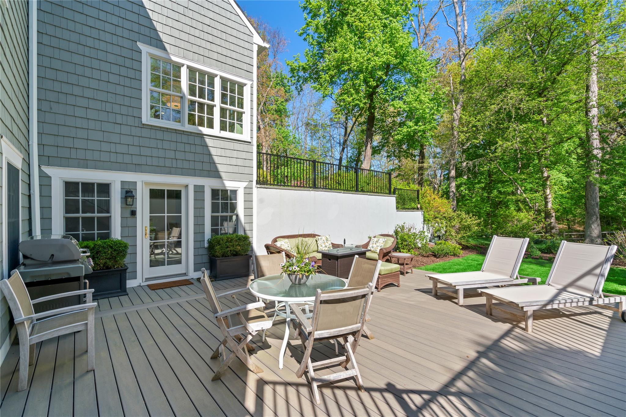 18 Matinecock Farms Road, Glen Cove, New York image 32