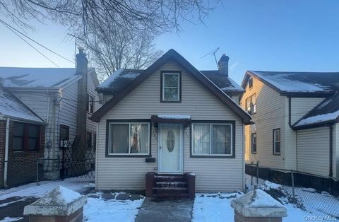 10414 214th Street Jamaica NY 11429