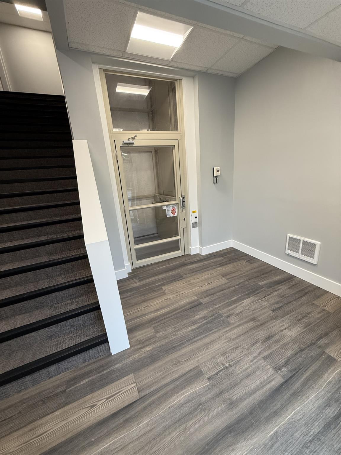 Rental Property at E Main Street 5, Mohegan Lake, New York - Bedrooms: 1 
Bathrooms: 2 
Rooms: 2  - $3,000 MO.
