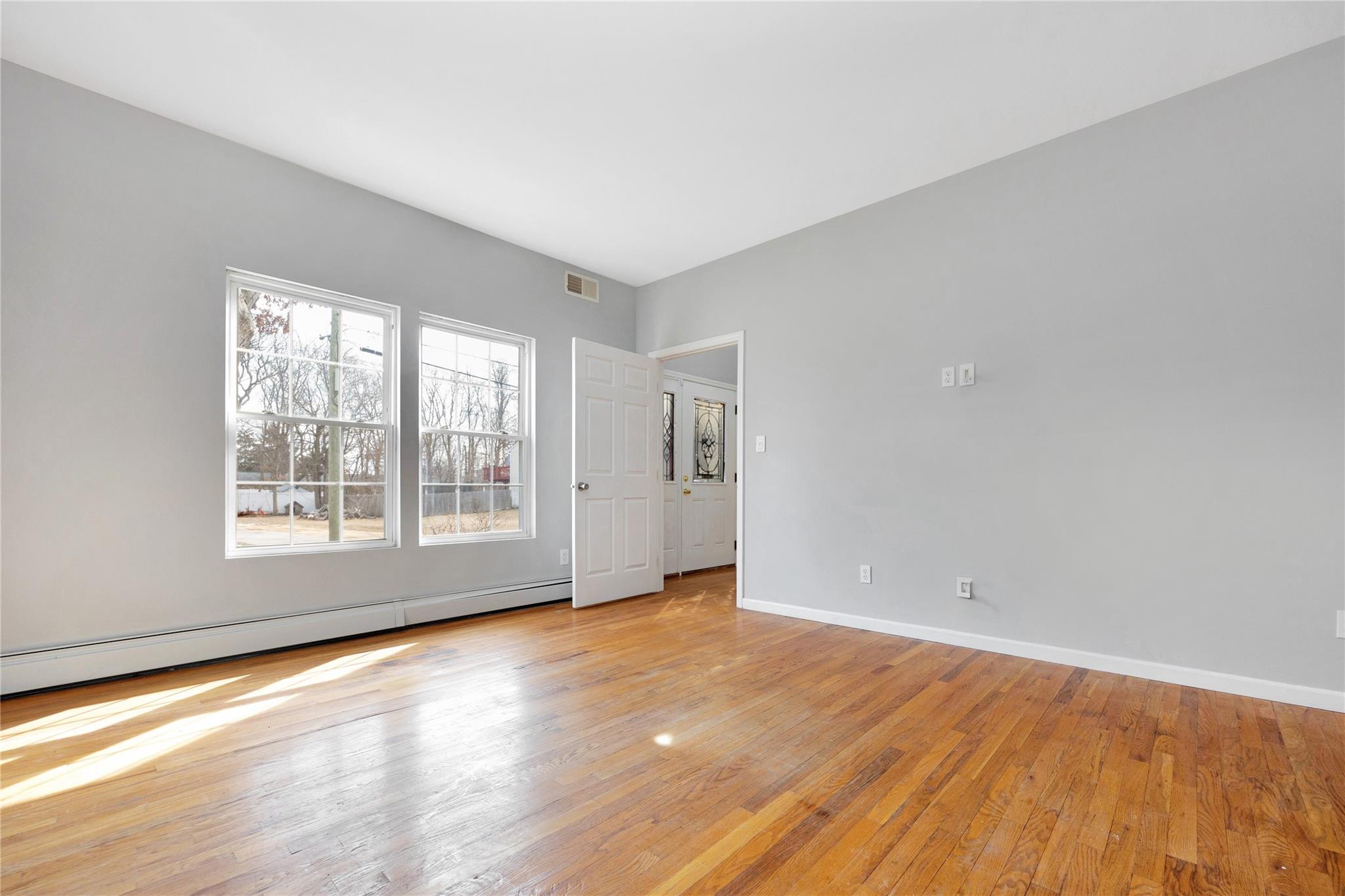 2A Rosewood Avenue, Amityville, New York image 21