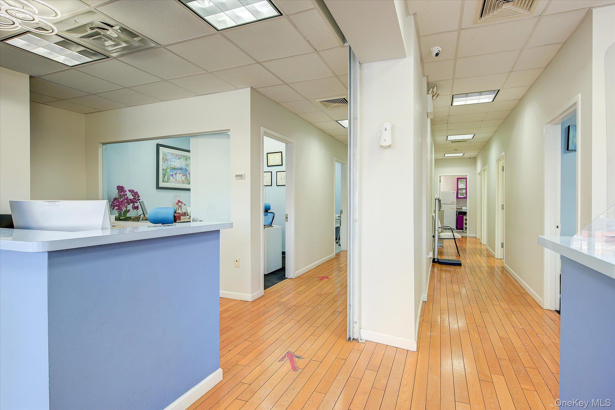 32-33/35/37/39 Steinway Street