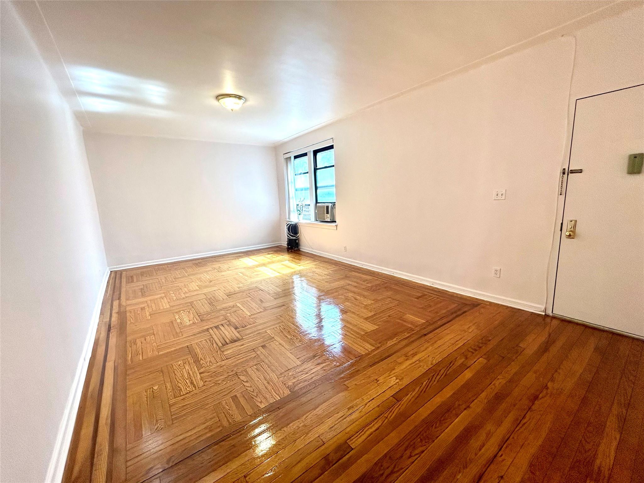 62-64 Saunders Street #3H, Rego Park, New York image 5