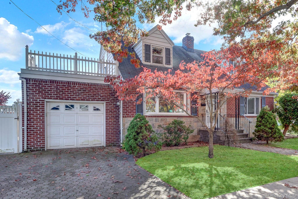 Photo of 26204 83rd Avenue, Glen Oaks, NY 11004 (MLS # 1067772)