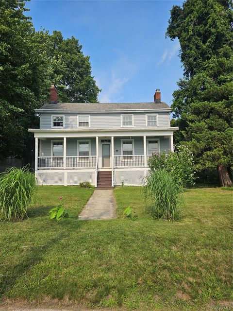 Photo of 14 rams hill Road, Glenwood Landing, NY 11757 (MLS # 1029762)